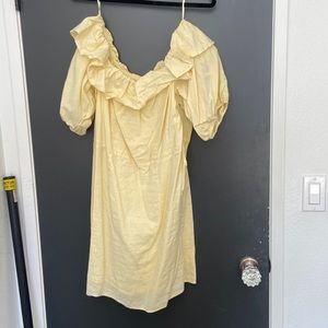 Off the shoulder puff sleeve dress